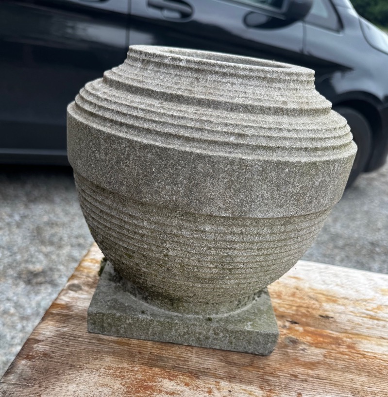 Vase en pierre -photo-2