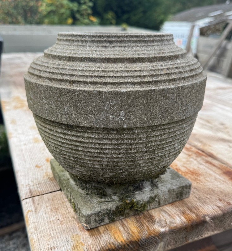 Vase en pierre 