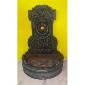 Wall Fountain Val D Osne