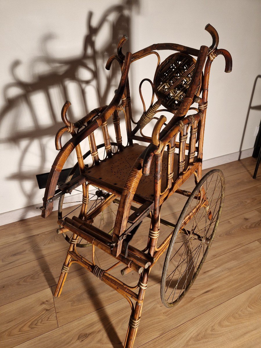 Nineteenth Century Curved Wood And Wicker Chair-photo-6