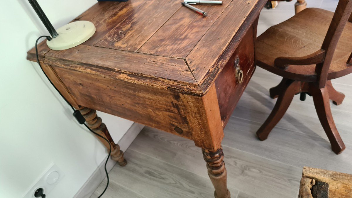 Nineteenth Century Solid Oak Desk-photo-6