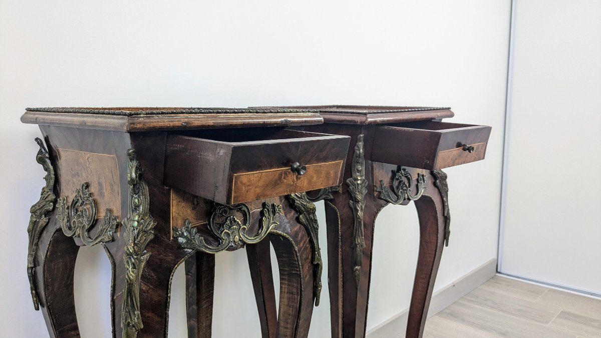Pair Of Louis XV Style Bedside Tables In Marquetry And Gilded Bronze-photo-5