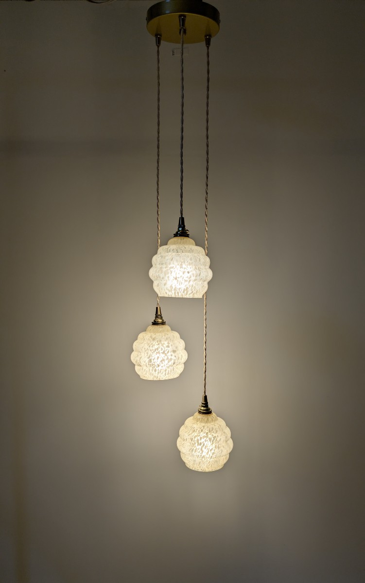 Lustre suspension triple en verre de Clichy jaune