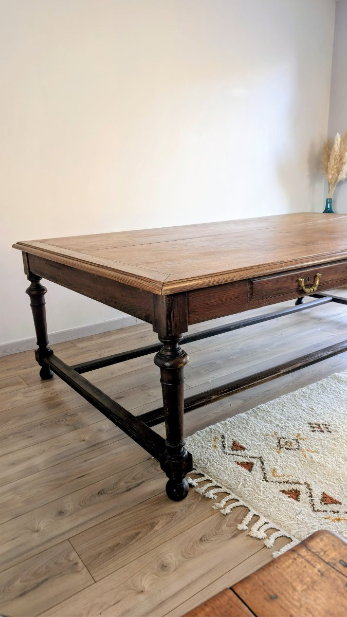 Table de campagne en pitchpin 230×140 cm – noblesse rustique et format hors norme-photo-1