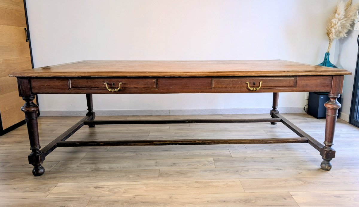 Table de campagne en pitchpin 230×140 cm – noblesse rustique et format hors norme