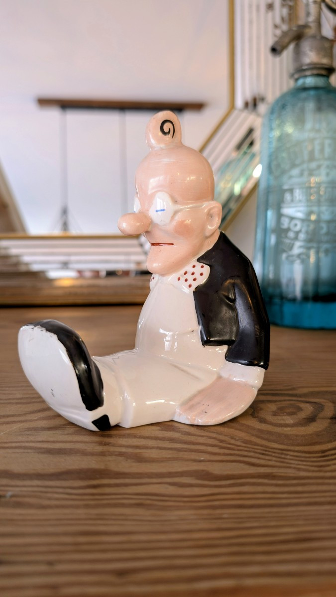 Tirelire en faïence Sarreguemines représentant le Professeur Nimbus