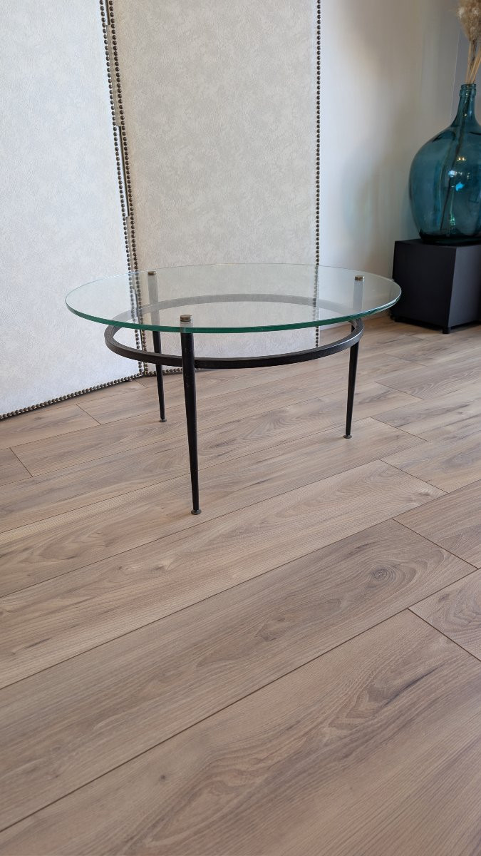 Table basse moderniste attribuée à Roger Le Bihan, design français en verre et métal-photo-4