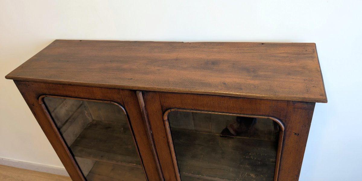 Vitrine anglaise victorienne en acajou à deux portes vitrées-photo-3