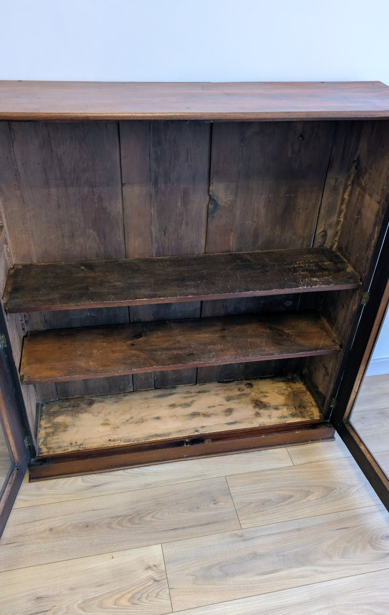 Vitrine anglaise victorienne en acajou à deux portes vitrées-photo-5