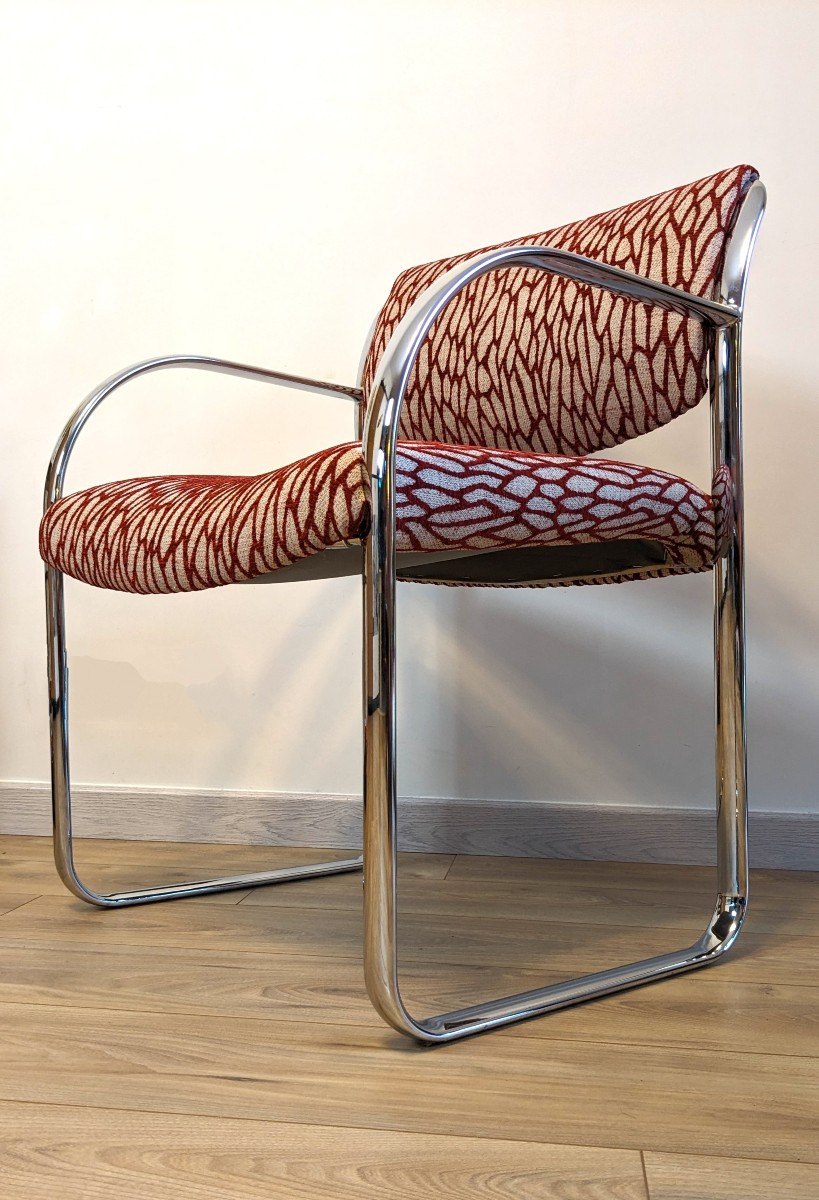 Fauteuil moderniste Strafor en acier tubulaire chromé – travail du XXᵉ siècle