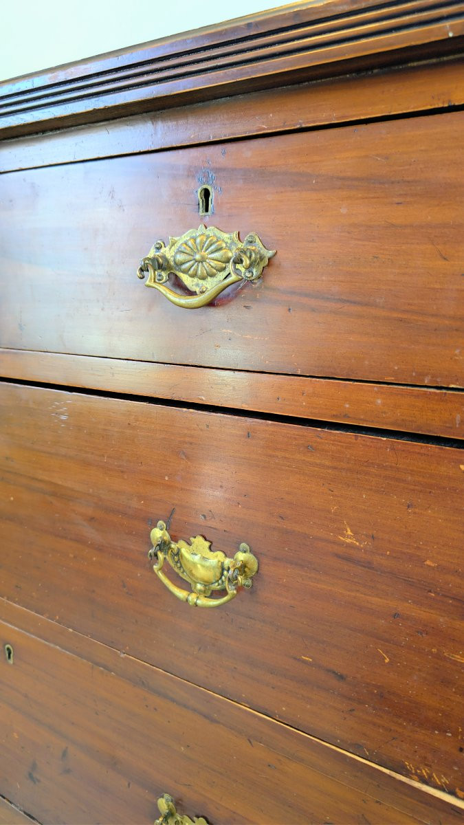 Elegant Classic 19th Century English Mahogany Chest Of Drawers-photo-3