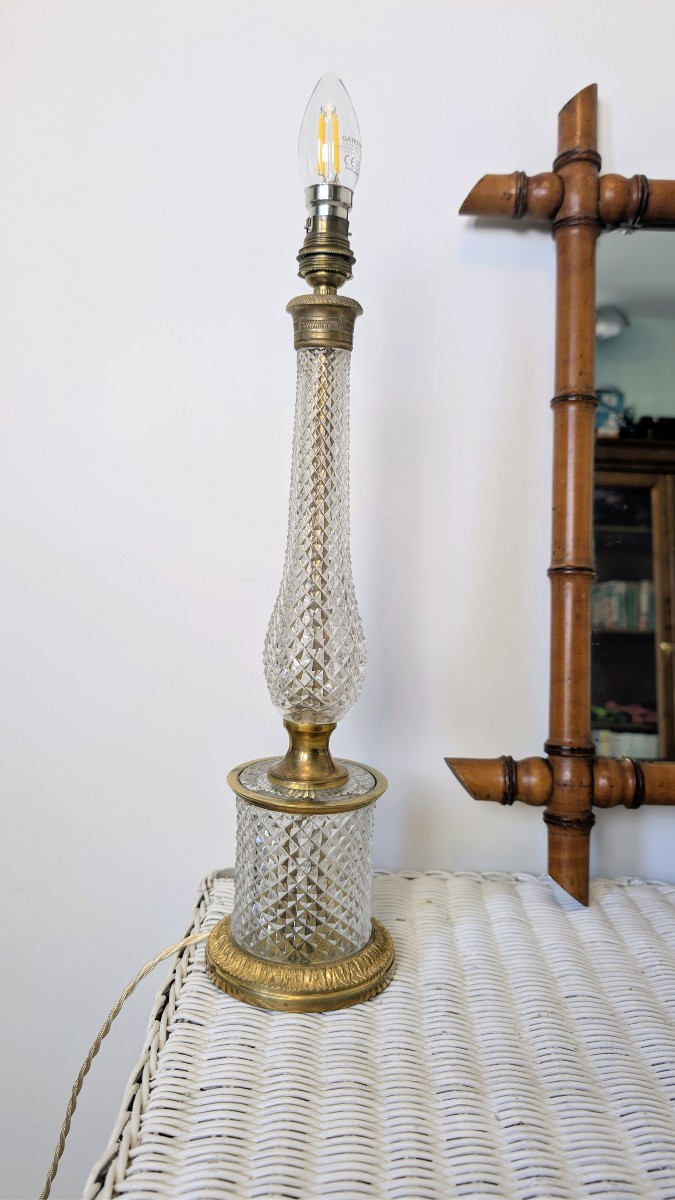 Lampe en cristal taillé et monture en bronze doré, début XXᵉ siècle