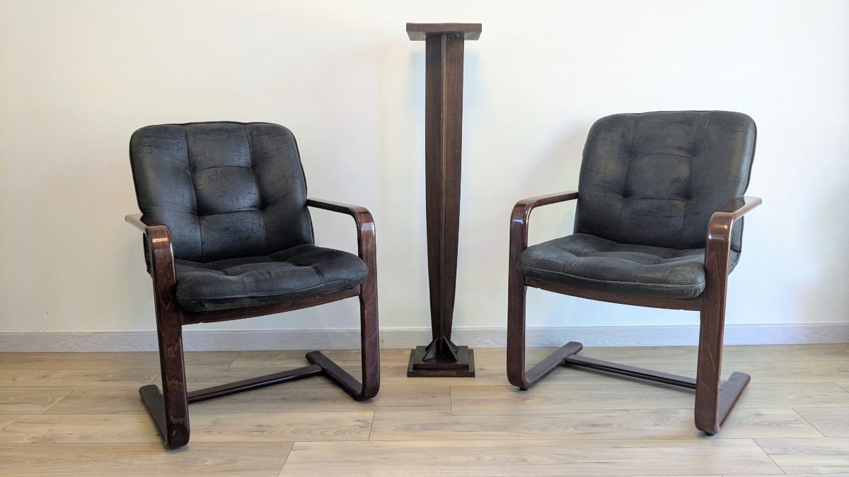 Paire de fauteuils cantilever modernistes en placage de palissandre – XXe siècle