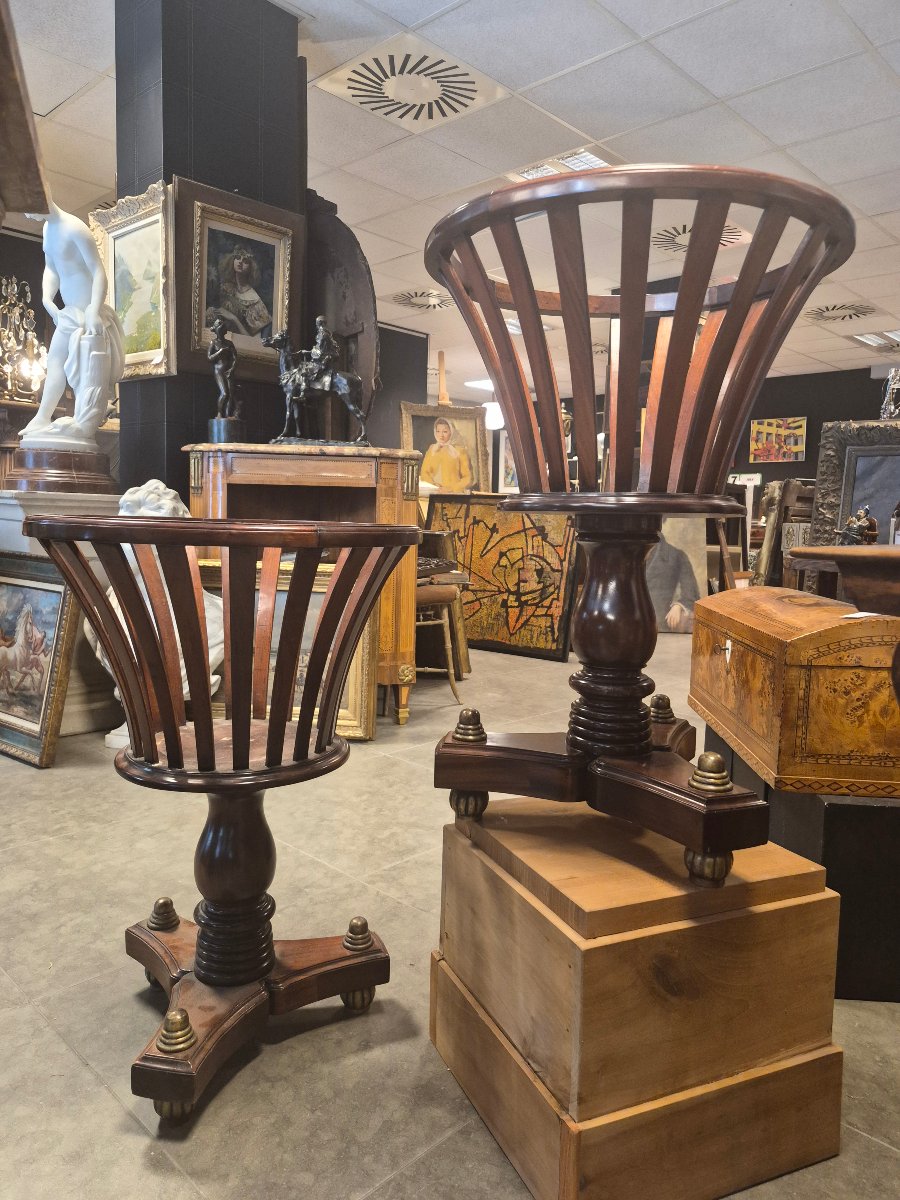 Pair Of 19th-century Outdoor Planters-photo-3
