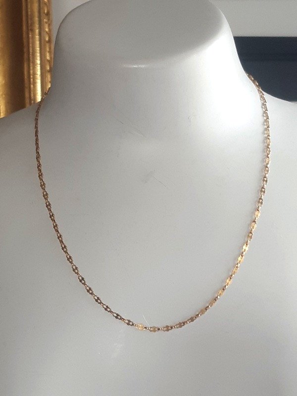 Very Beautiful Chain Necklace In 18 Carat Gold-photo-4