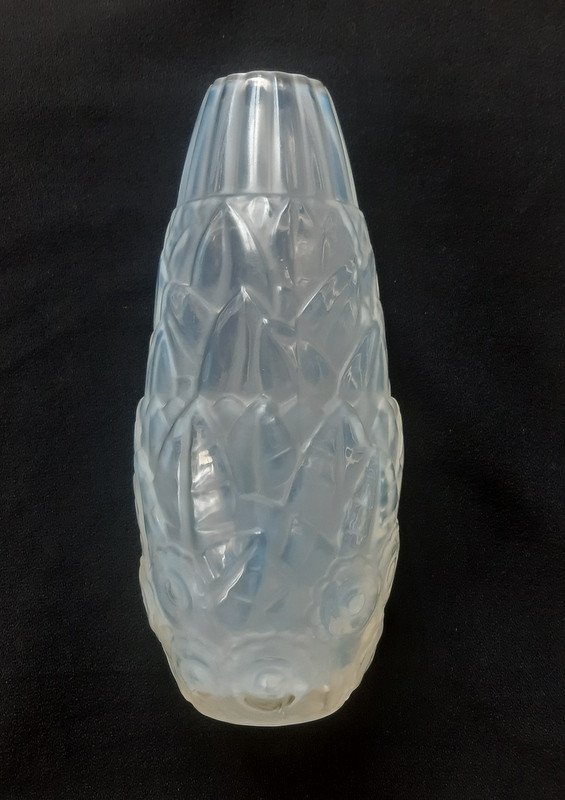 André Hunebelle Art Deco Opalescent Glass Flora Vase 1927-1931 Period "