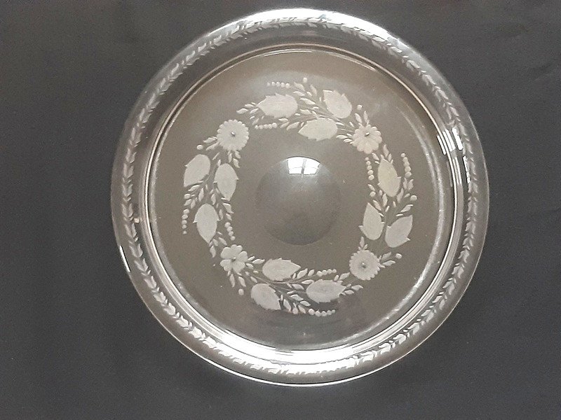 Bel Ensemble De Plats Plateaux Anciens Gravés En Verre Soufflé XIXème Siècle-photo-2