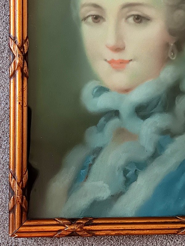 Charmant Pastel Portrait De Jeune Femme Aux Boucles d'Oreilles-photo-2