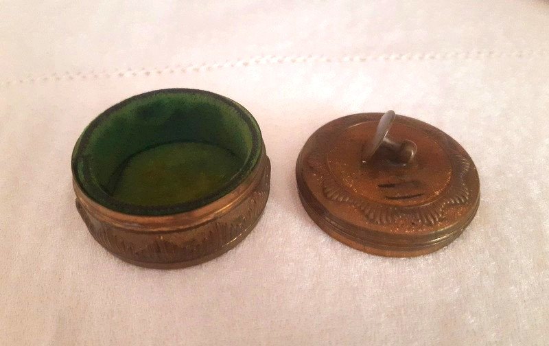 Une Curiosité: Un Bouton De Col Couché Pour Une Boite à Bouton Pour Homme Art nouveau Art Déco-photo-2