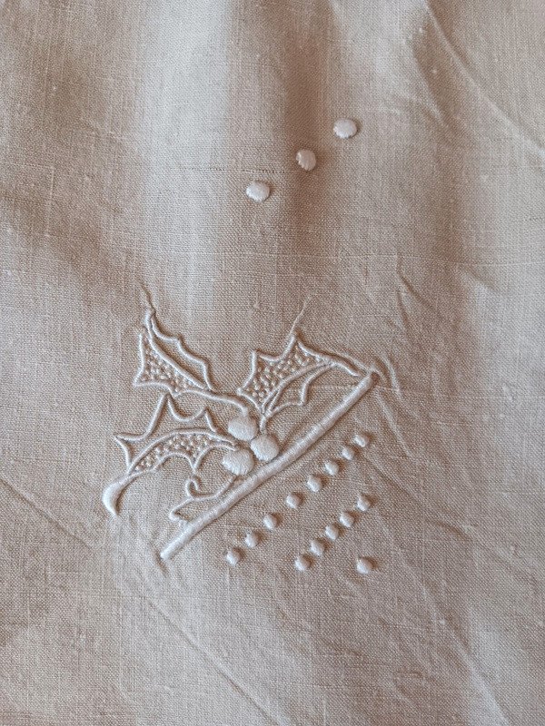 Old Ecru Linen Sheet Embroidered With Holly Art Deco Monogramm Hg With Returns Never Used Handmade-photo-3