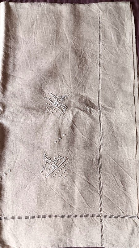 Old Ecru Linen Sheet Embroidered With Holly Art Deco Monogramm Hg With Returns Never Used Handmade-photo-4