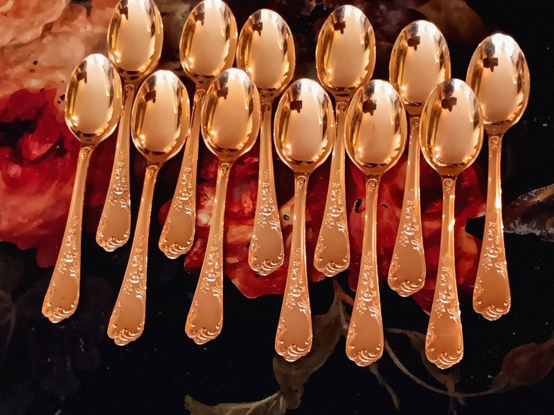 François Frionnet Elysée Model Superb Suite Of 12 Moka Coffee Spoons In Gold Metal Style Rocaille  Christofle Marly
