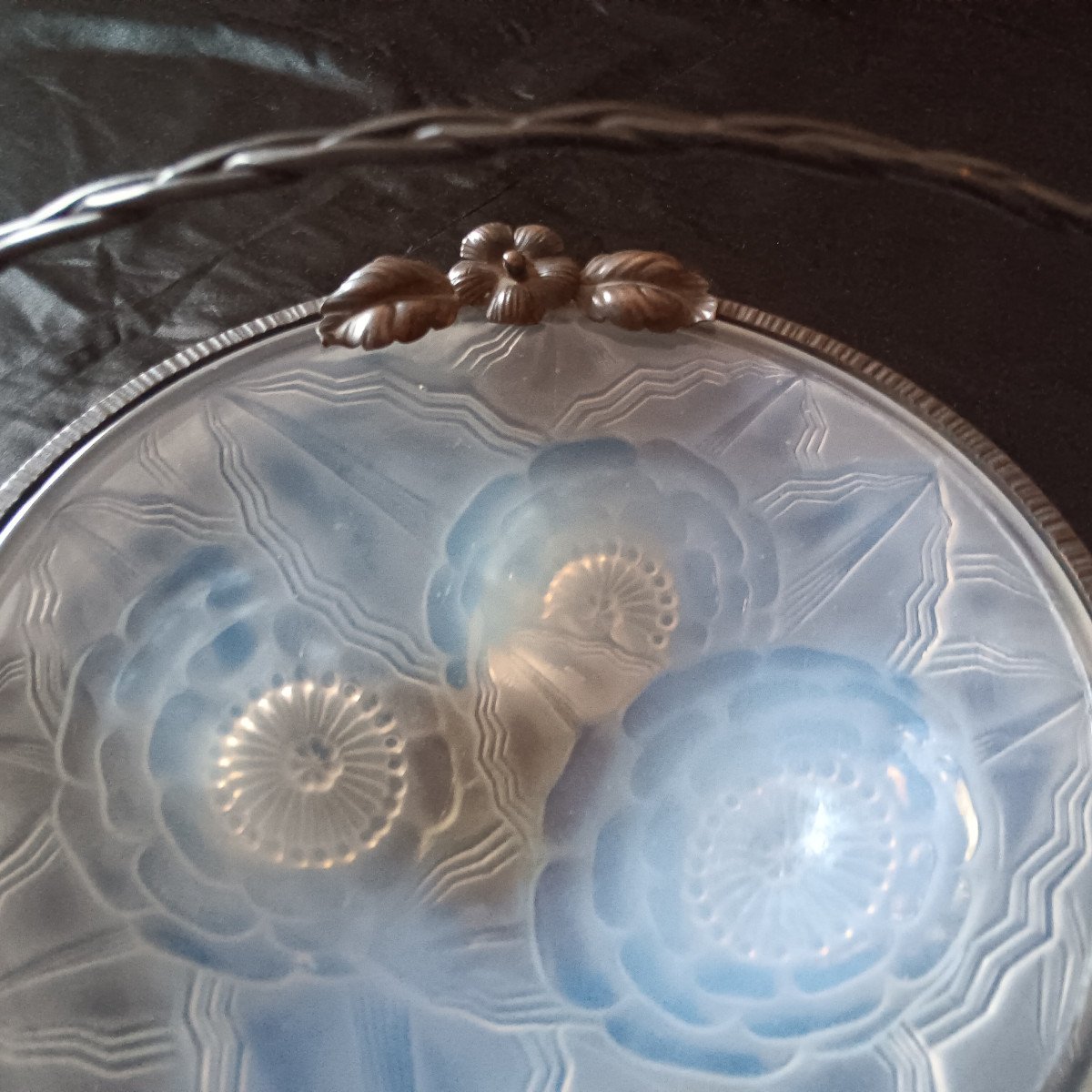 Pierre d'Avesn (1901-1990) Magnificent Opalescent Glass Cup With Geometric Art Deco Patterns 1930 -photo-2