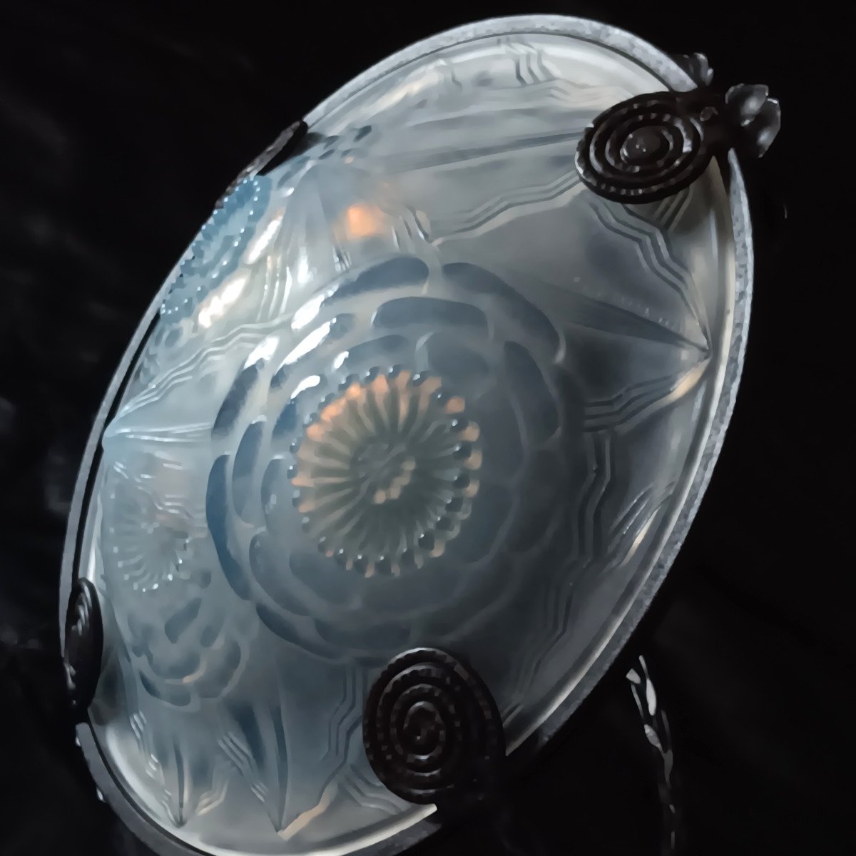 Pierre d'Avesn (1901-1990) Magnificent Opalescent Glass Cup With Geometric Art Deco Patterns 1930 -photo-1
