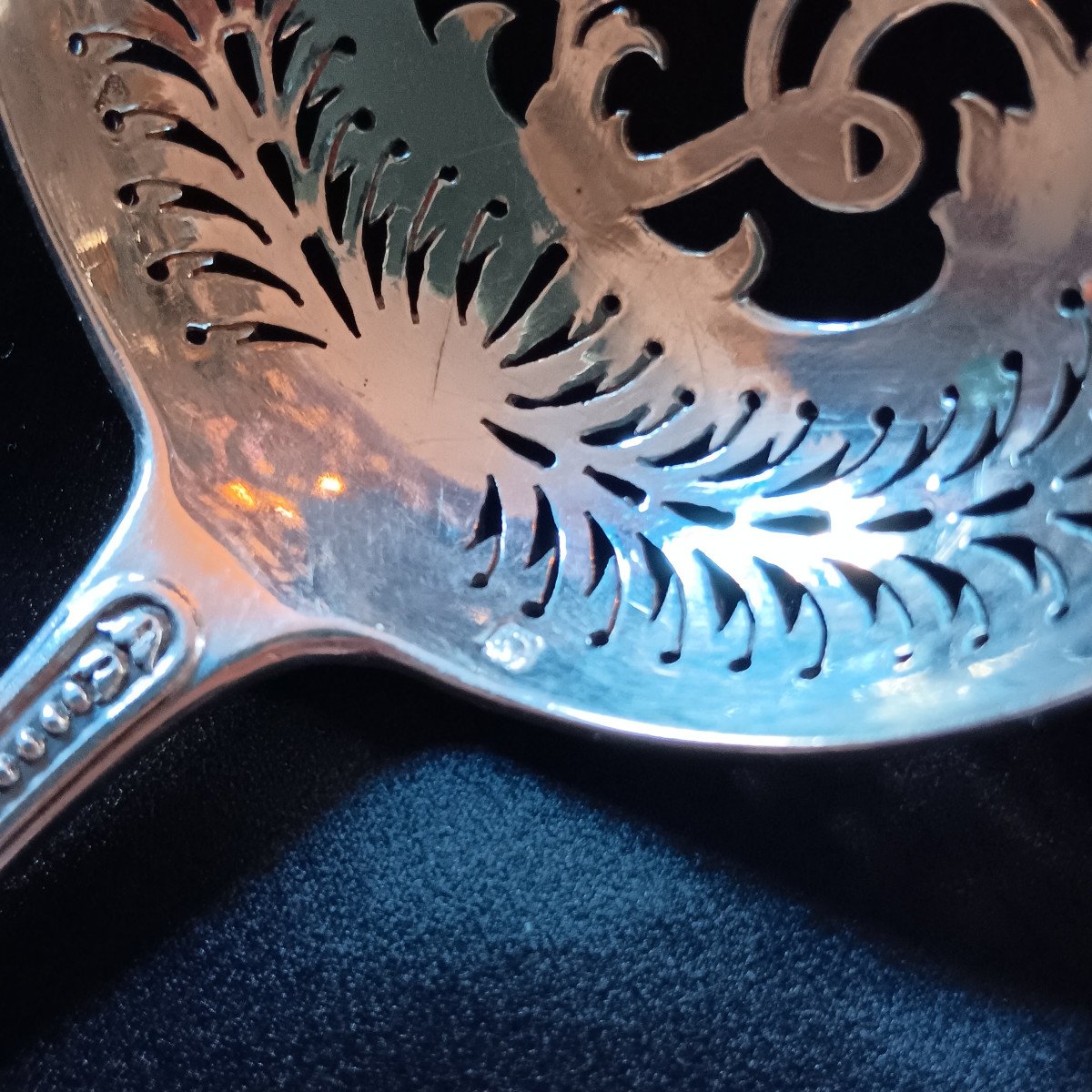 Splendid Minerva Silver Sprinkling Spoon-photo-5