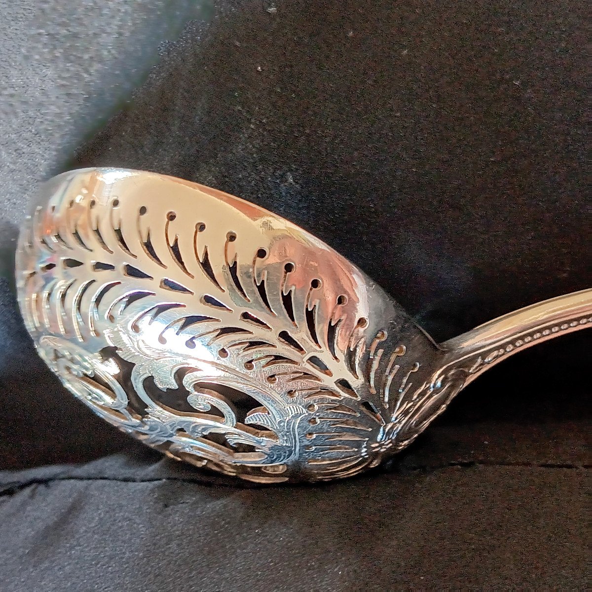 Splendid Minerva Silver Sprinkling Spoon-photo-3