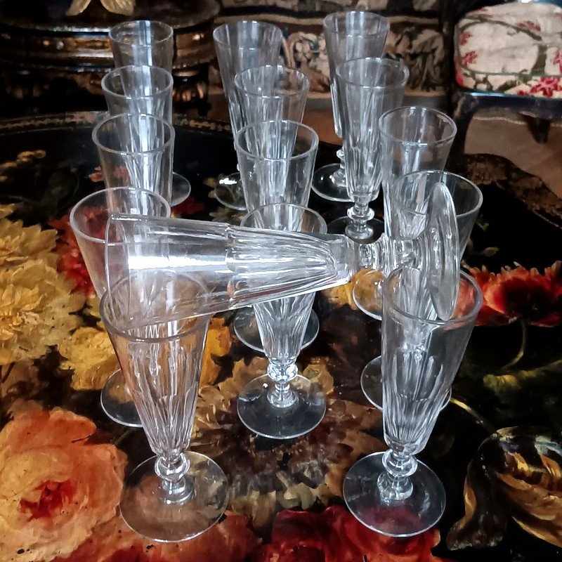 Belle Suite De 15 Flûtes à Champagne En Verre cristal Soufflé XIXème Siècle Caton Baccarat-photo-1