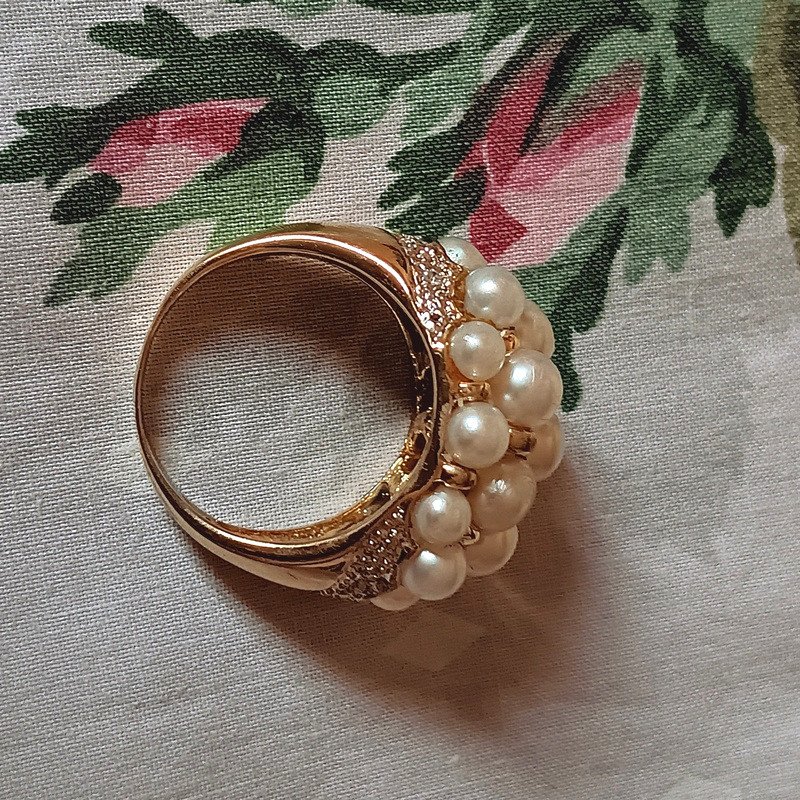 Elégante Bague Or 18 Carats Perles Et Diamants 8, 63 g-photo-2