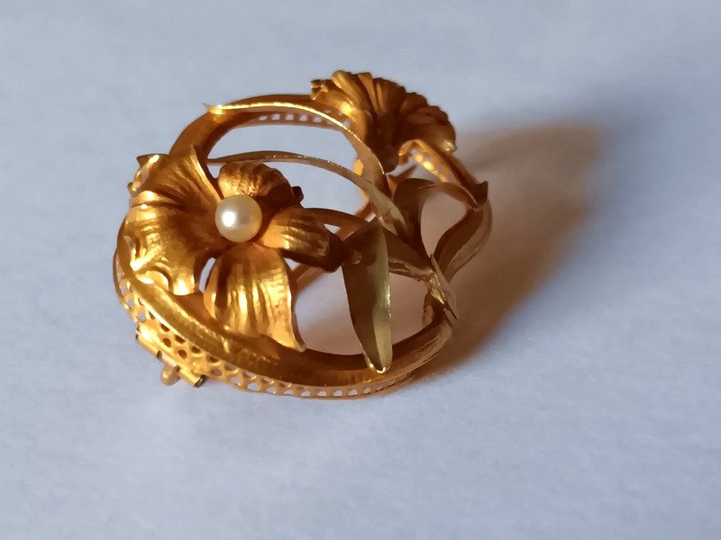Delicate 18 Carat Gold Flower Brooch Art Nouveau Period Circa 1900-photo-2