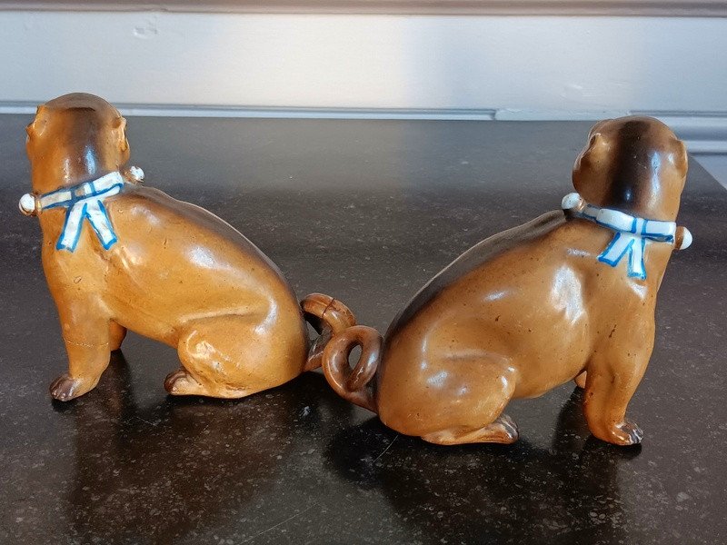 Paire De Chiens Carlins En Porcelaine De Saxe Pössneck Conta & Boehme-photo-2