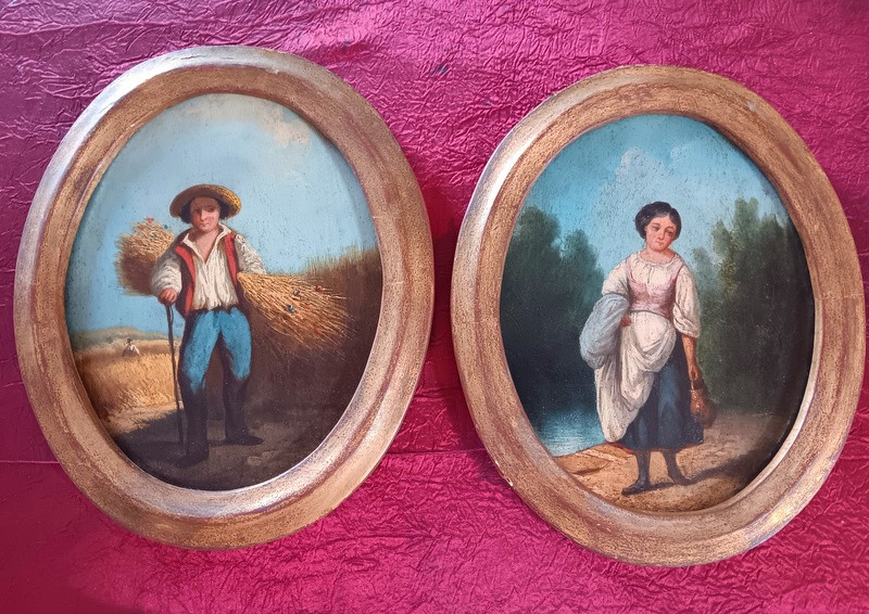 Charming Pair Of Medallion Paintings Depicting Two Young Peasants In The Countryside