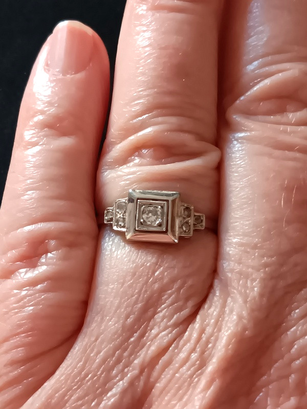 Bague Art Déco moderniste En Or Gris Et Diamants Vers 1930-photo-2