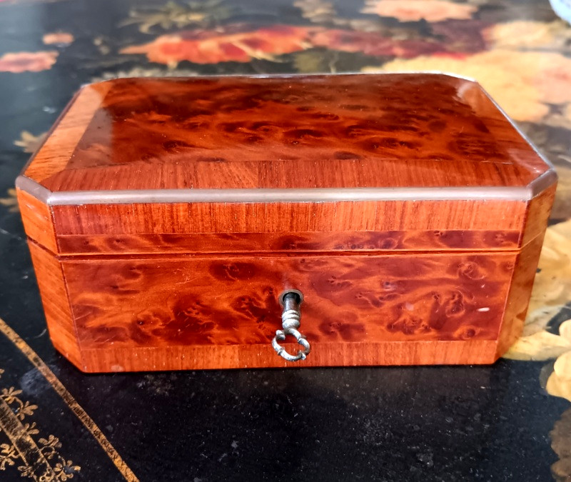 Ravissant Coffret à Bijoux Marqueté En Loupe Et Bois De Rose Boite En Marqueterie-photo-2