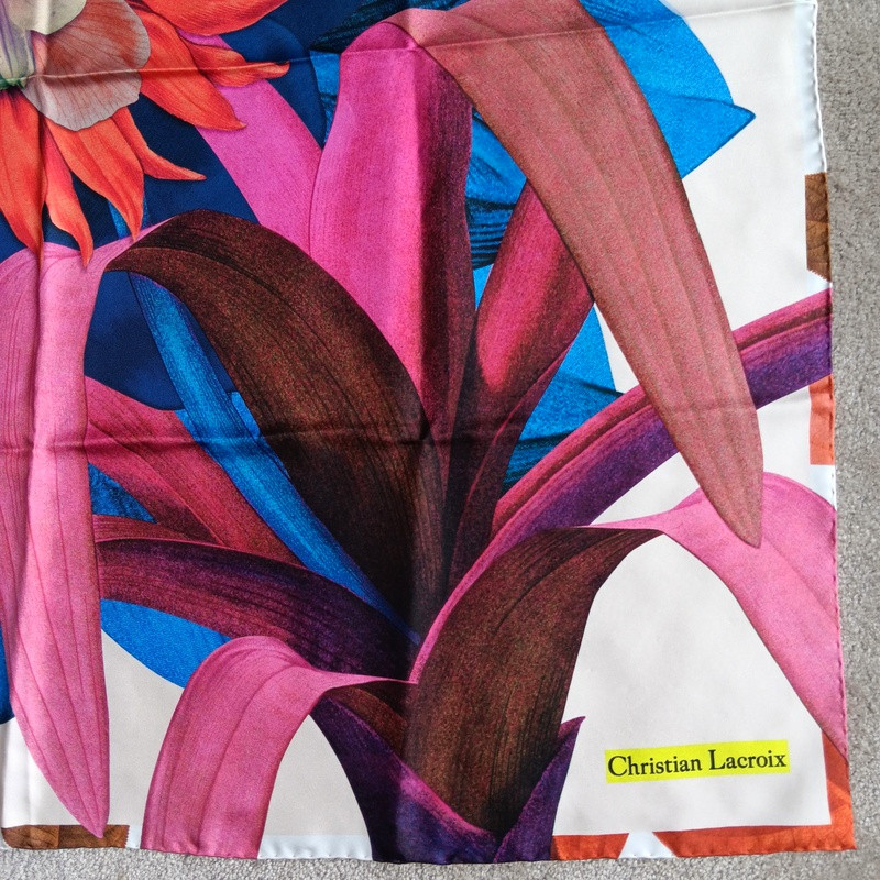 Christian Lacroix Big Flower Dahlia-photo-2