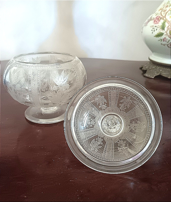 Baccarat Candy Box On Etched Crystal Pedestal -photo-1