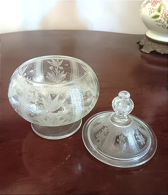 Baccarat Candy Box On Etched Crystal Pedestal -photo-2