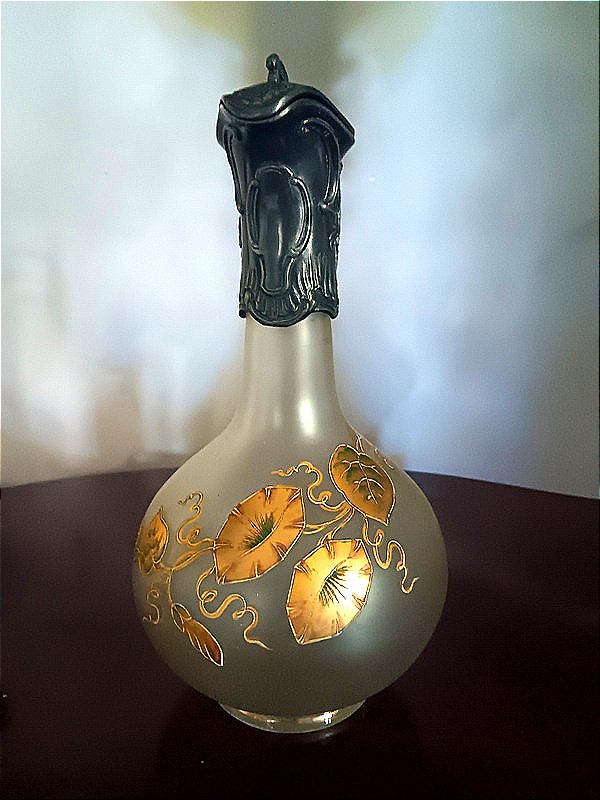 Aiguière en verre émaillé et métal argenté Art nouveau Legras