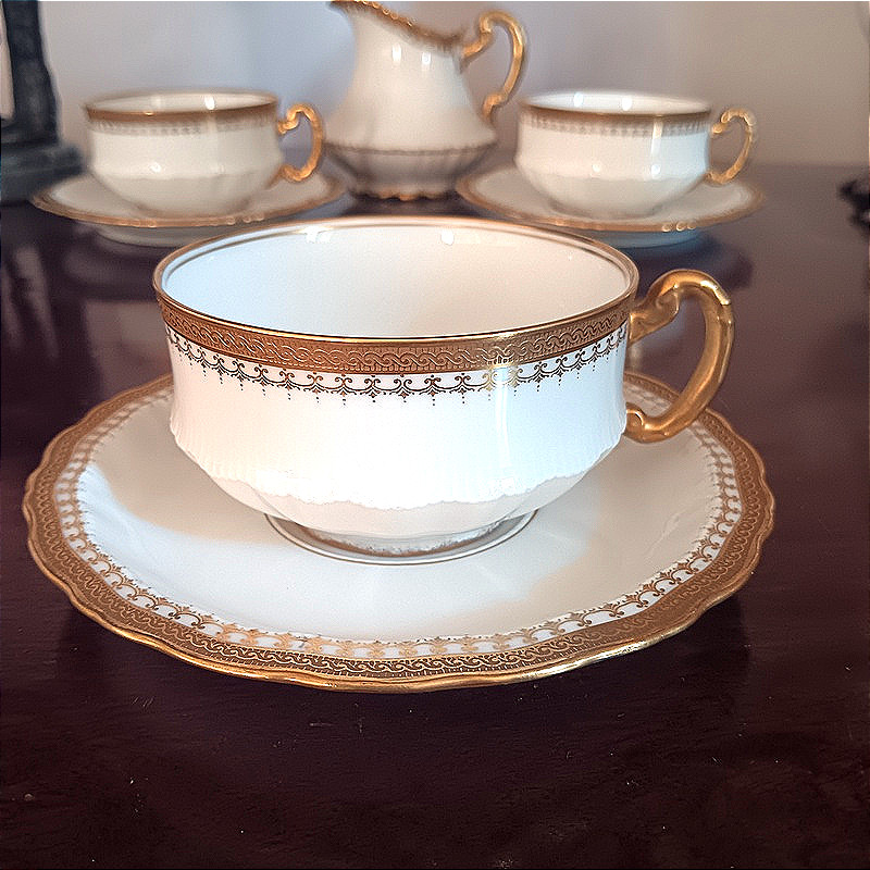 Theodore Haviland Limoges Porcelain Tea Or Coffee Cups With Gold Inlay -photo-2