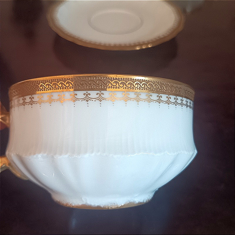 Theodore Haviland Limoges Porcelain Tea Or Coffee Cups With Gold Inlay -photo-1