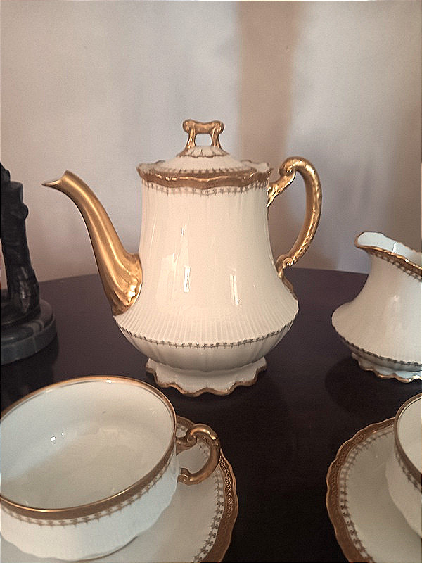 Theodore Haviland Limoges Porcelain Tea Or Coffee Cups With Gold Inlay -photo-6