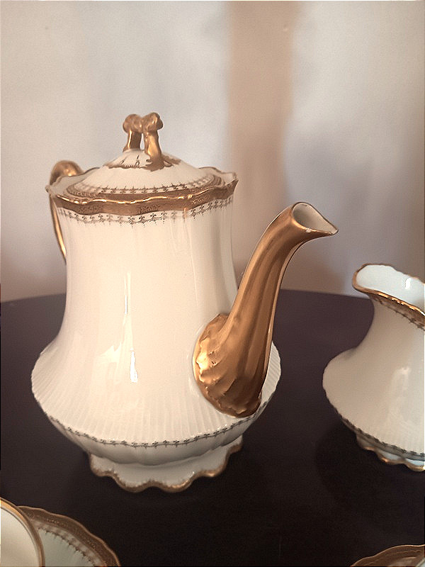 Theodore Haviland Limoges Porcelain Tea Or Coffee Cups With Gold Inlay -photo-7