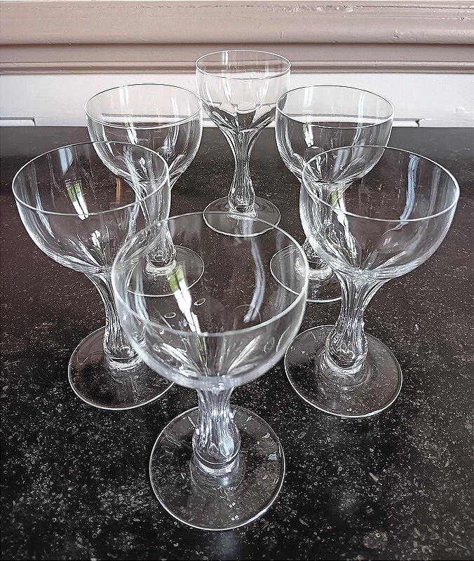 Beautiful Set Of 6 Hollow Stem Champagne Glasses In Crystal -photo-2