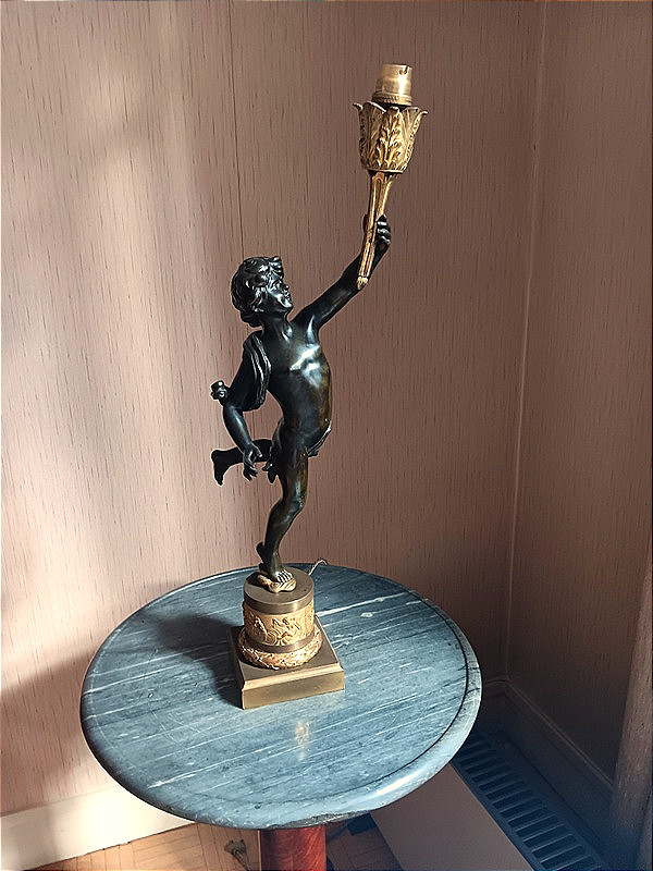 Délicieuse lampe de table putto putti chérubin en Bronze à double patine-photo-4