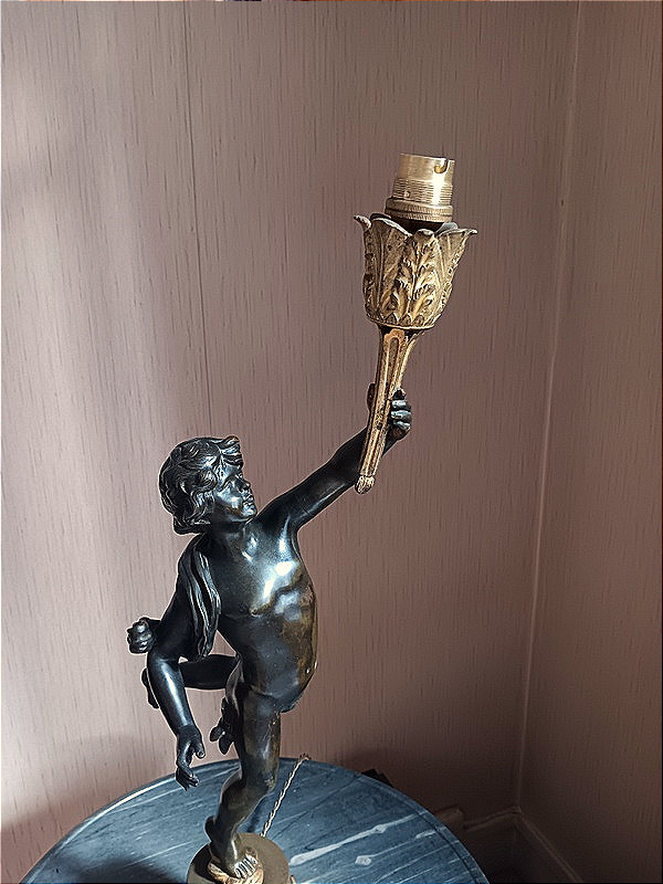 Délicieuse lampe de table putto putti chérubin en Bronze à double patine-photo-1