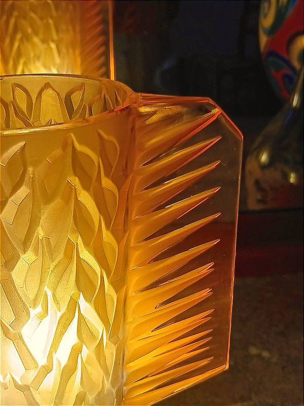 Lampe veilleuse moderniste verre forme obus à ailettes Art déco 1930 -photo-4