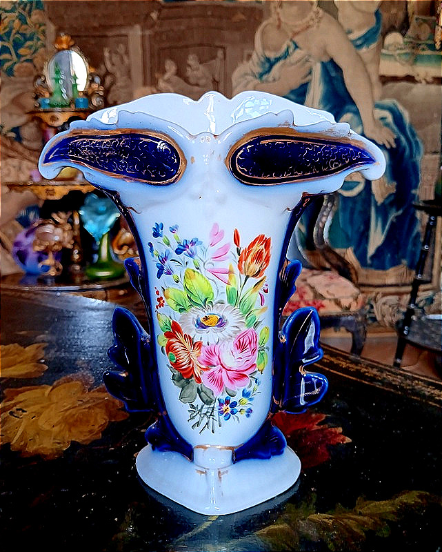Porcelain Vase From Valentine Or Paris, Decorated With A Bouquet Of Flowers, 19th Century-photo-1
